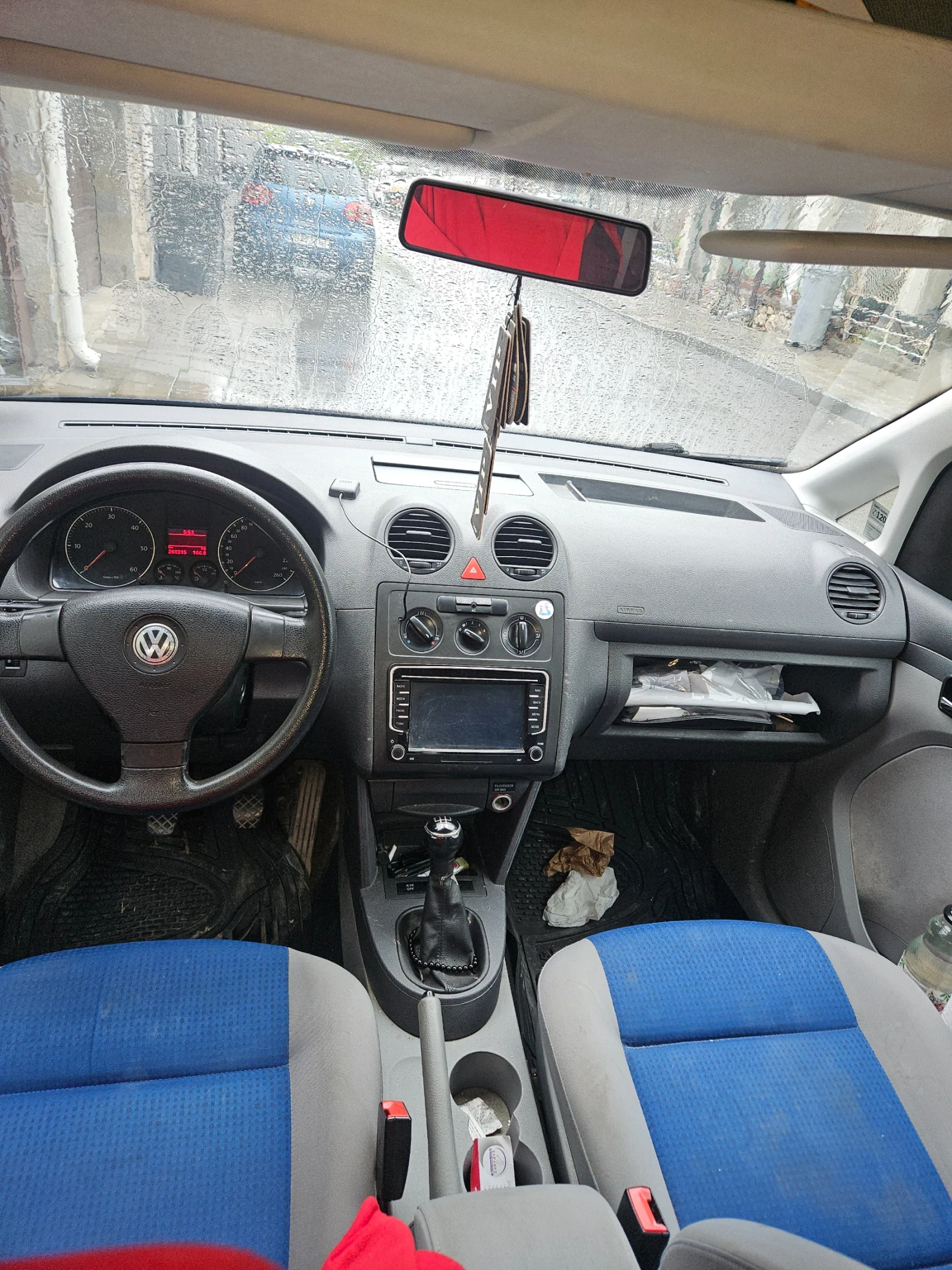 VW Caddy, снимка 4 - Автомобили и джипове - 54369149