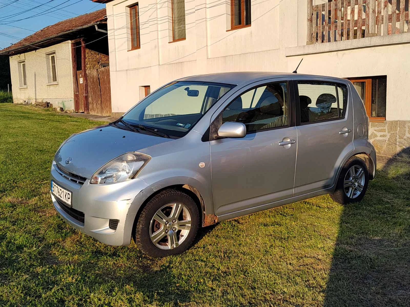 Daihatsu Sirion, снимка 3 - Автомобили и джипове - 54462214