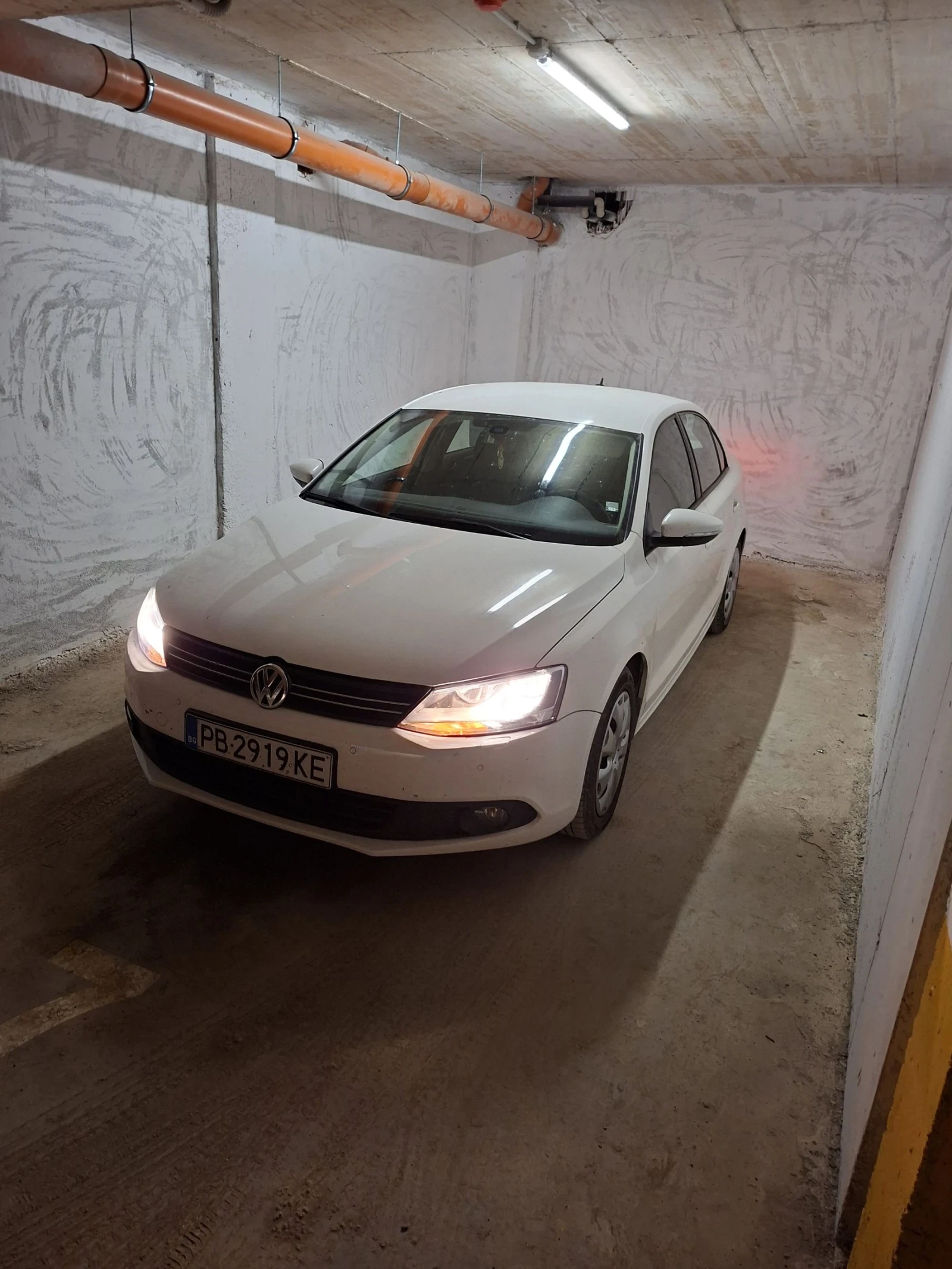 VW Jetta 1, 4 tsi 122hp, снимка 3 - Автомобили и джипове - 54988399