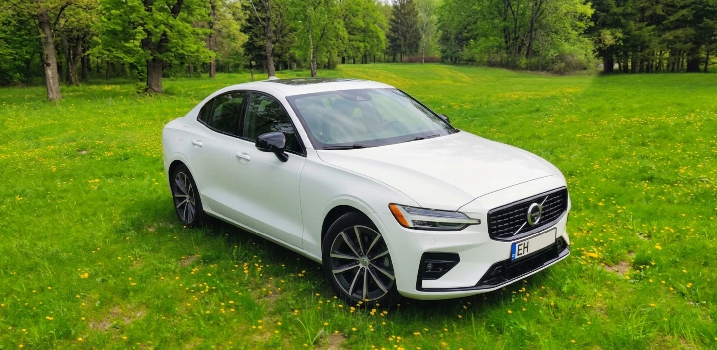 Volvo S60 4X4/250КС/FULL LED/НАВИГАЦИЯ/ПАНОРАМА/КОЖА/360 КАМ, снимка 4 - Автомобили и джипове - 55139561
