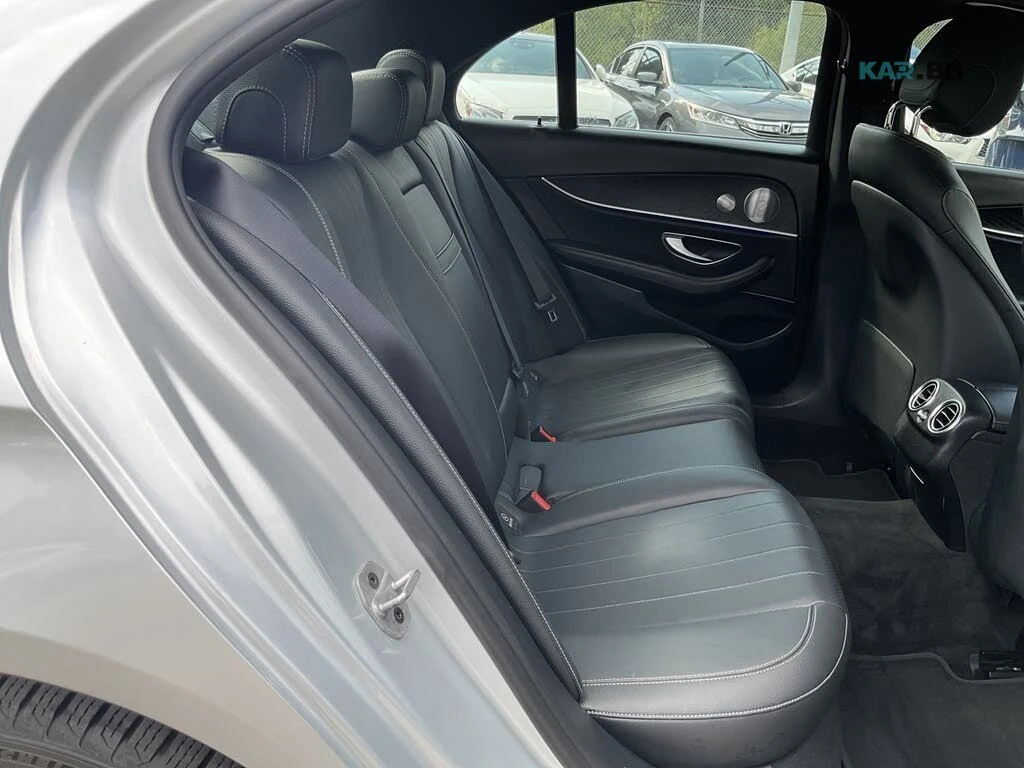 Mercedes-Benz E 300 4MATIC * АвтоКредит * (ЦЕНА ДО БГ), снимка 15 - Автомобили и джипове - 55344754