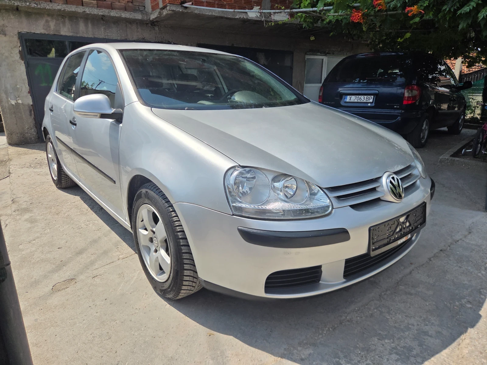 VW Golf 1.9 tdi, снимка 2 - Автомобили и джипове - 55501473