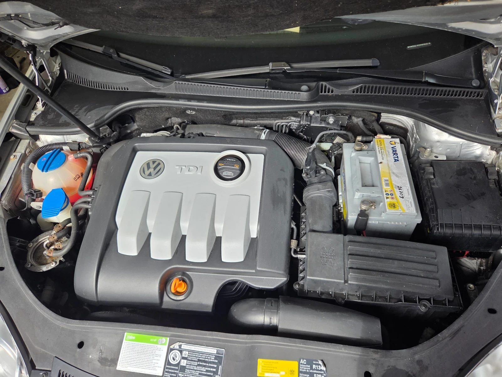 VW Golf 1.9 tdi, снимка 9 - Автомобили и джипове - 55501473