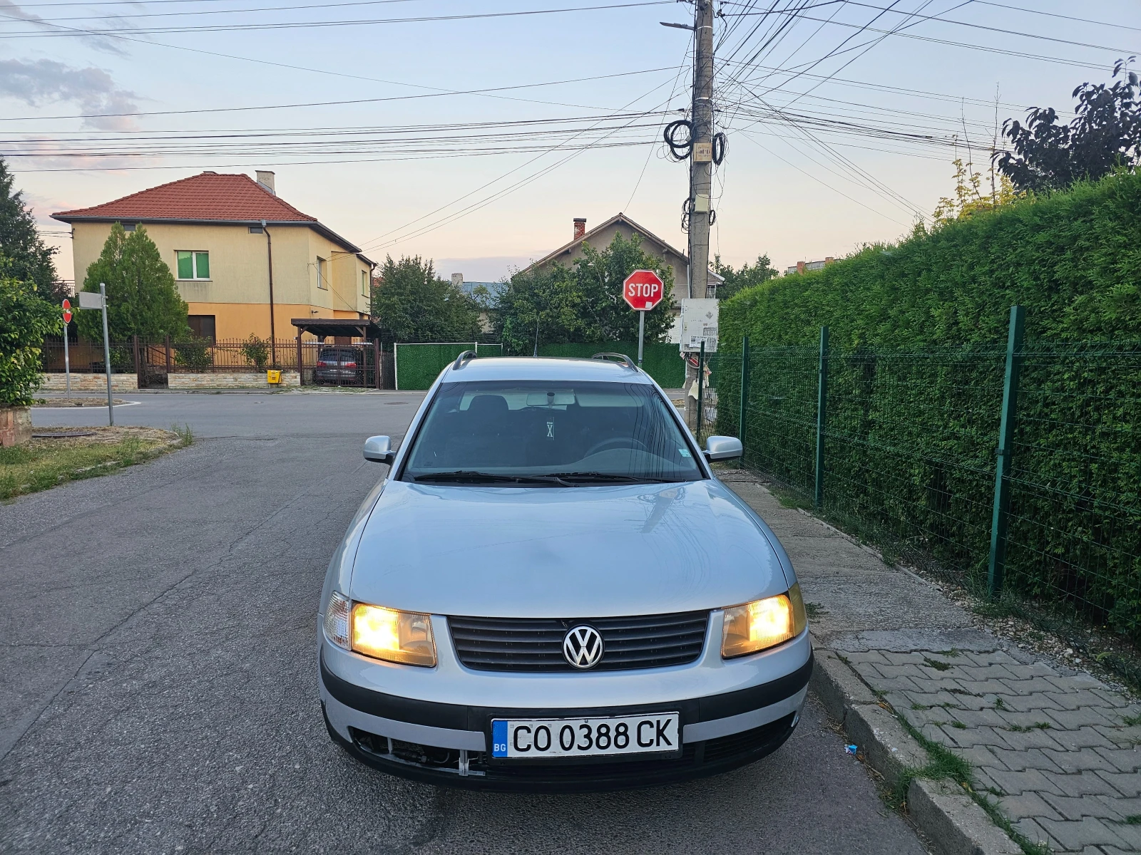 VW Passat 1.9TDI-Гаражно, снимка 12 - Автомобили и джипове - 55707403