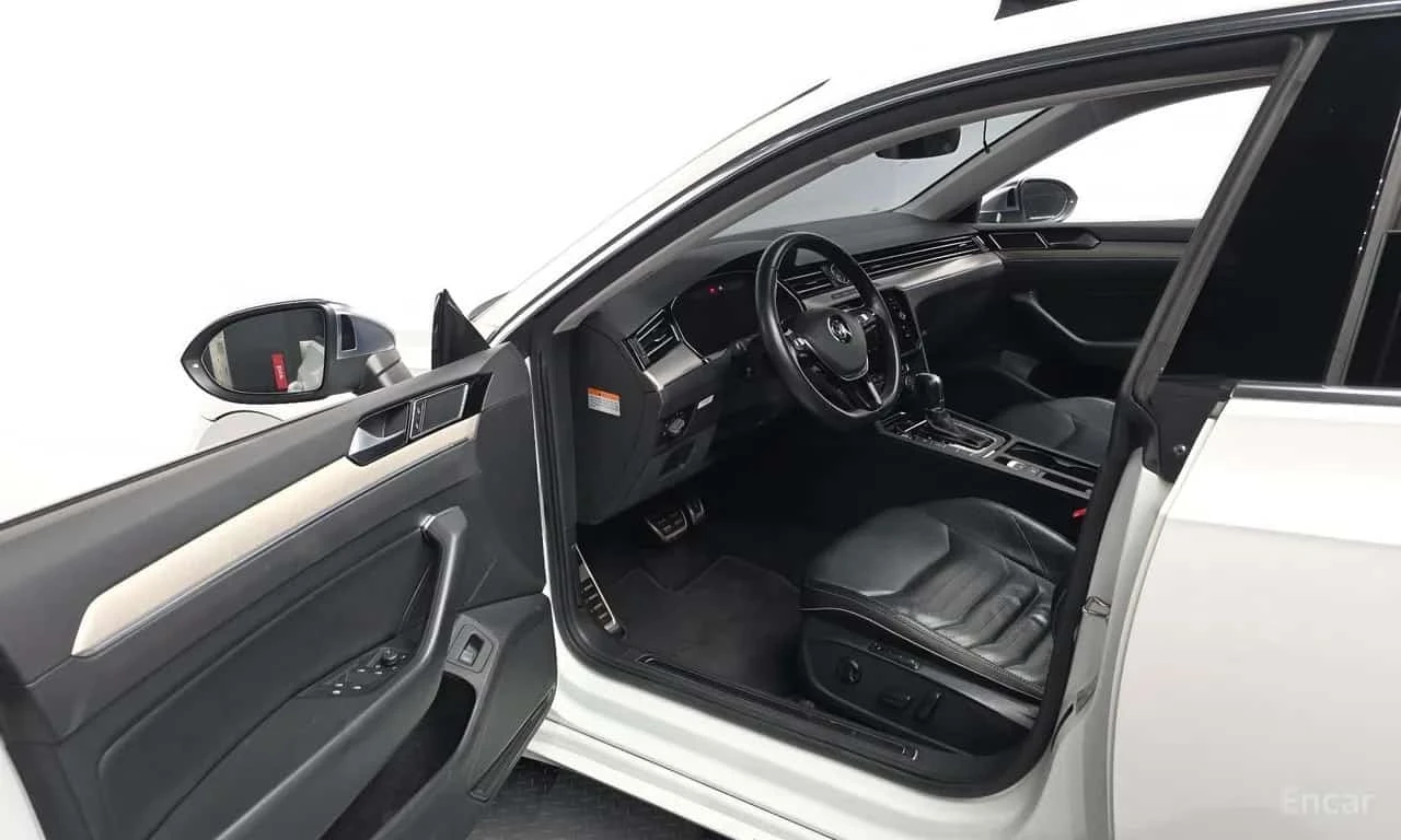 VW Arteon * 2.0 TDI Premium * ЦЕНА ДО БГ, снимка 10 - Автомобили и джипове - 55771434