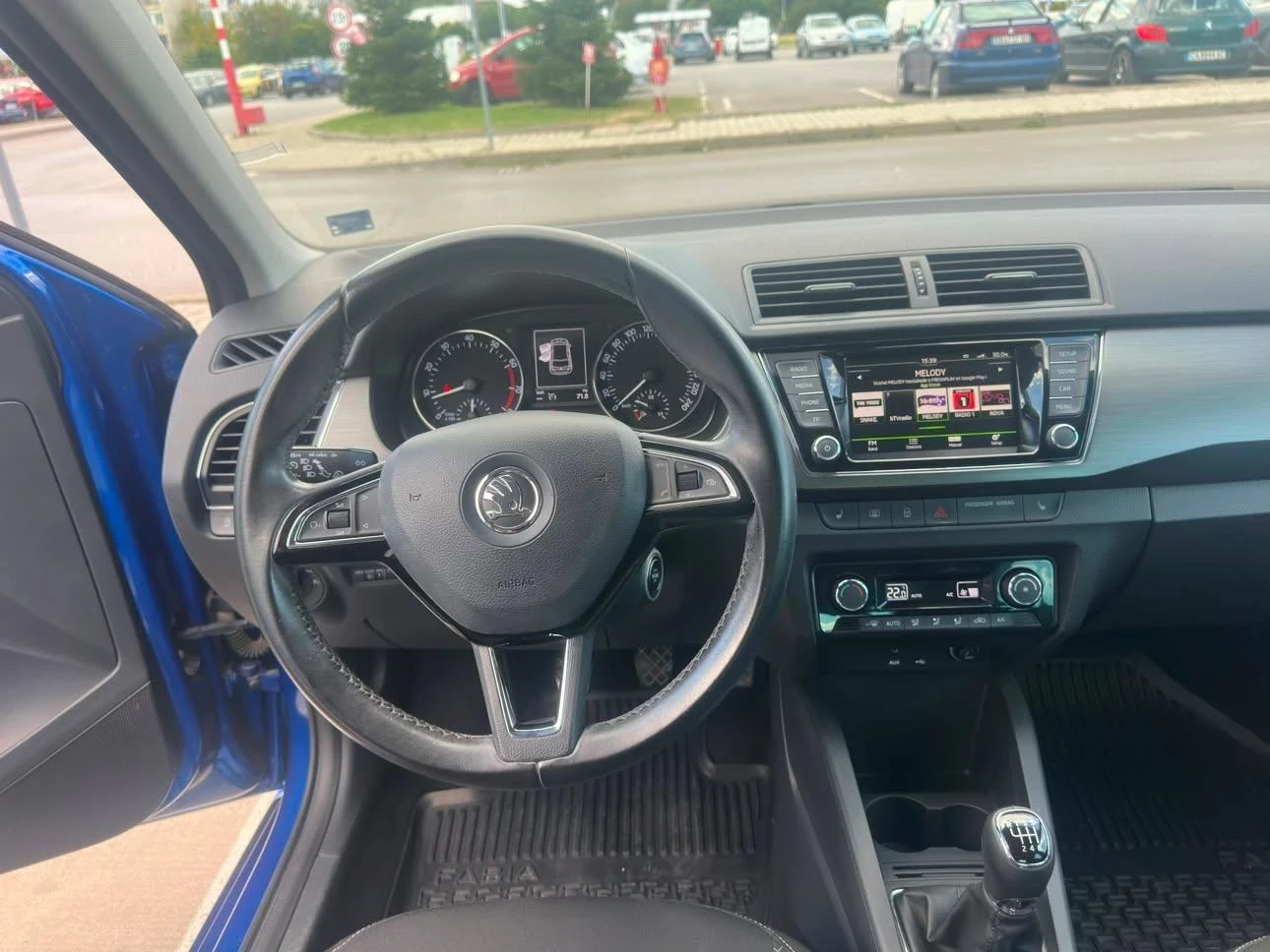 Skoda Fabia 1.2 TSI 110hp 6ск., снимка 11 - Автомобили и джипове - 55942299