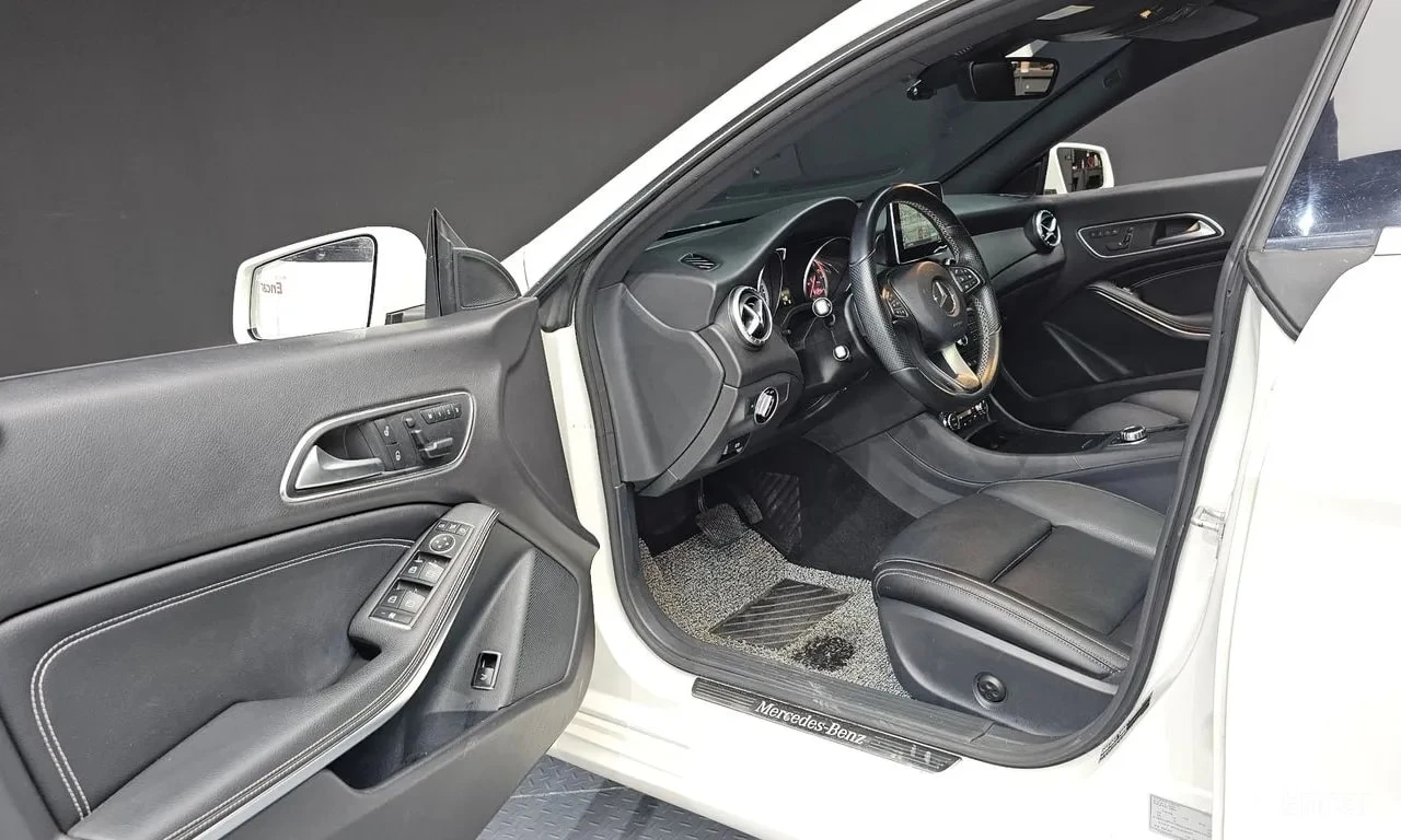 Mercedes-Benz CLA 200 | АВТОФИНАНСИРАНЕ | ЦЕНА ДО БЪЛГАРИЯ, снимка 10 - Автомобили и джипове - 56155934