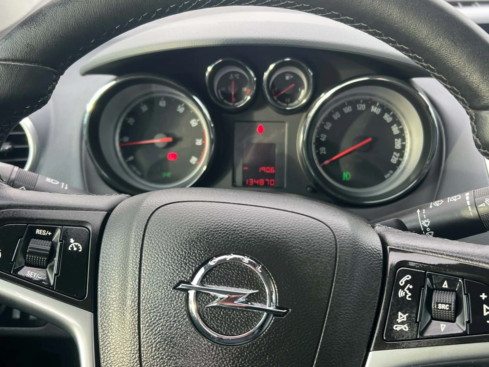 Opel Meriva 1.4 бензин , снимка 11 - Автомобили и джипове - 56684664