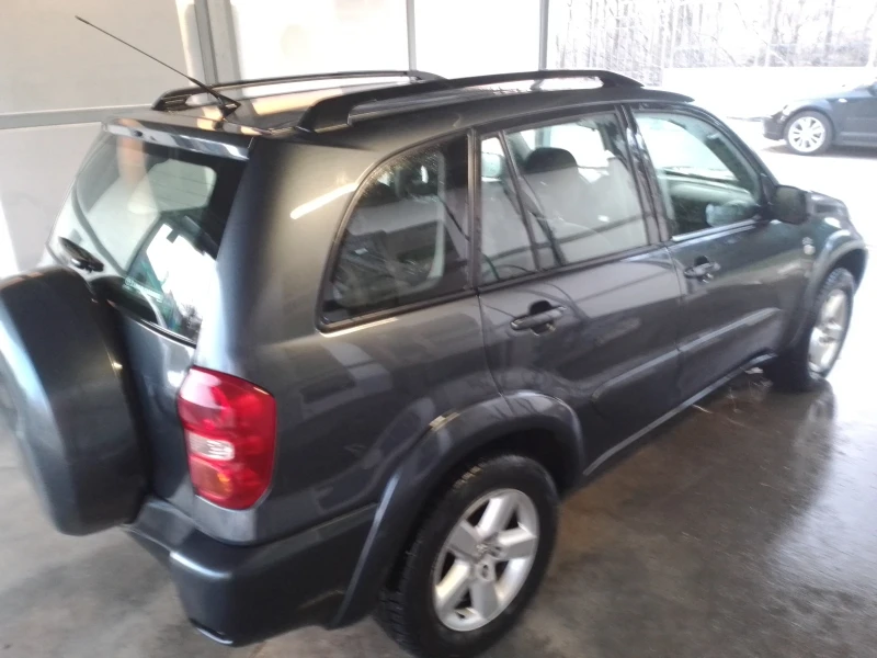 Toyota Rav4, снимка 5 - Автомобили и джипове - 47879193