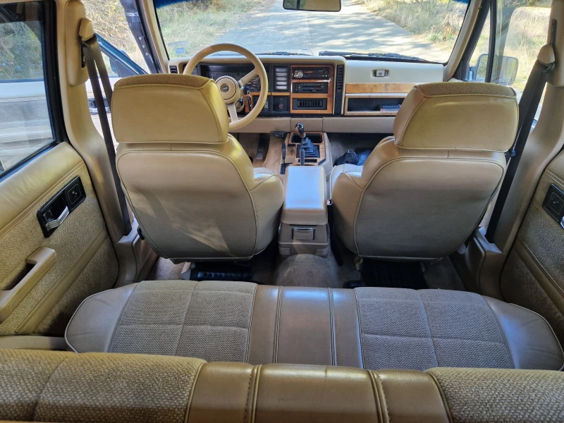 Jeep Cherokee 2, 5, снимка 14 - Автомобили и джипове - 52408427