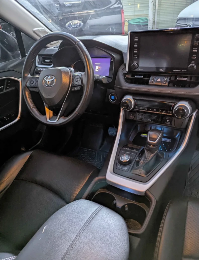 Toyota Rav4 LIMITED * * HYBRID * * CARFAX * * АВТО КРЕДИТ * * , снимка 5 - Автомобили и джипове - 52458657