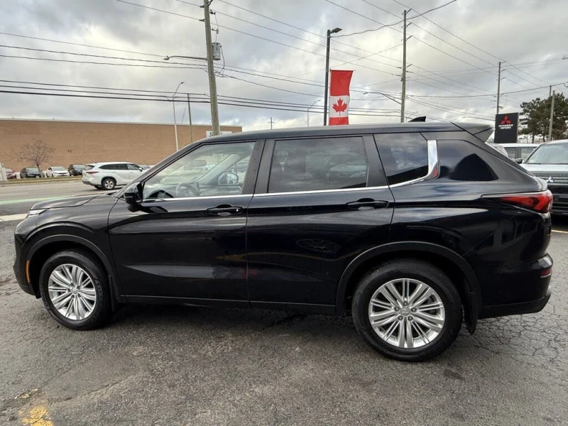 Mitsubishi Outlander ES S-AWC * CARFAX* * АвтоКредит* (ЦЕНА ДО БГ), снимка 5 - Автомобили и джипове - 52585214