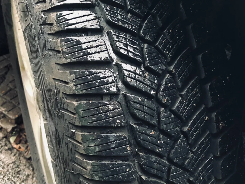 VW Tiguan 2.0TDI 4X4 AUTOMATIC , снимка 10 - Автомобили и джипове - 52727162