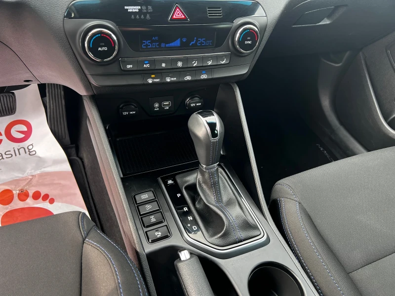 Hyundai Tucson IX35* 4x4* Key Less* , снимка 9 - Автомобили и джипове - 53432567