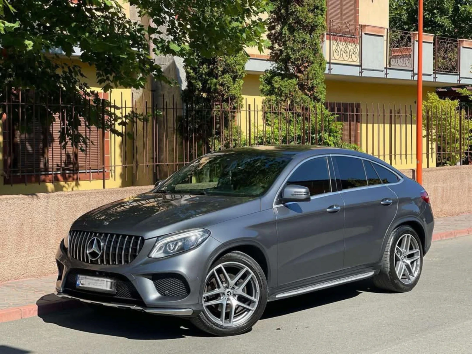 Mercedes-Benz GLE Coupe AMG 350d 9G 4Matic ЛИЗИНГ Без доказване на доходи  - изображение 8