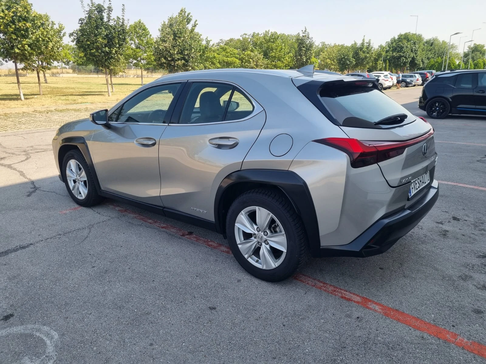 Lexus UX 250h 2.0HYBRID Гаранция от Тойота България!! - изображение 6