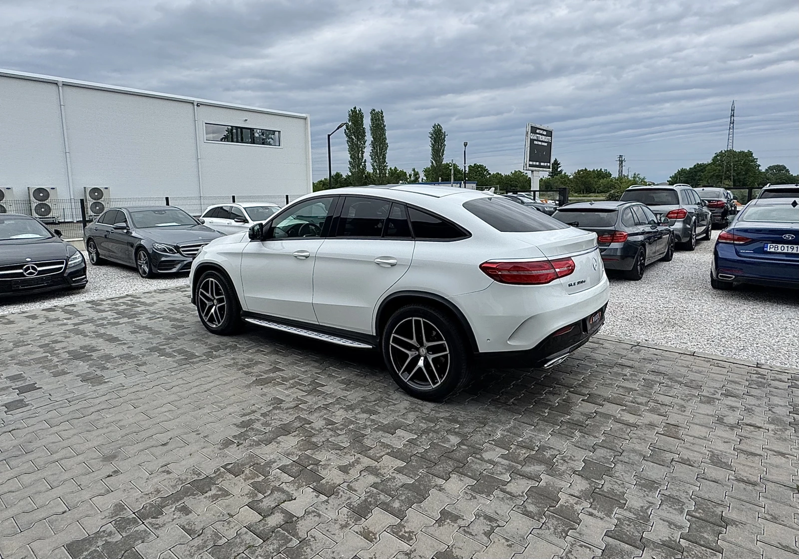 Mercedes-Benz GLE 350 d * Coupe* AMG Pack  - изображение 6