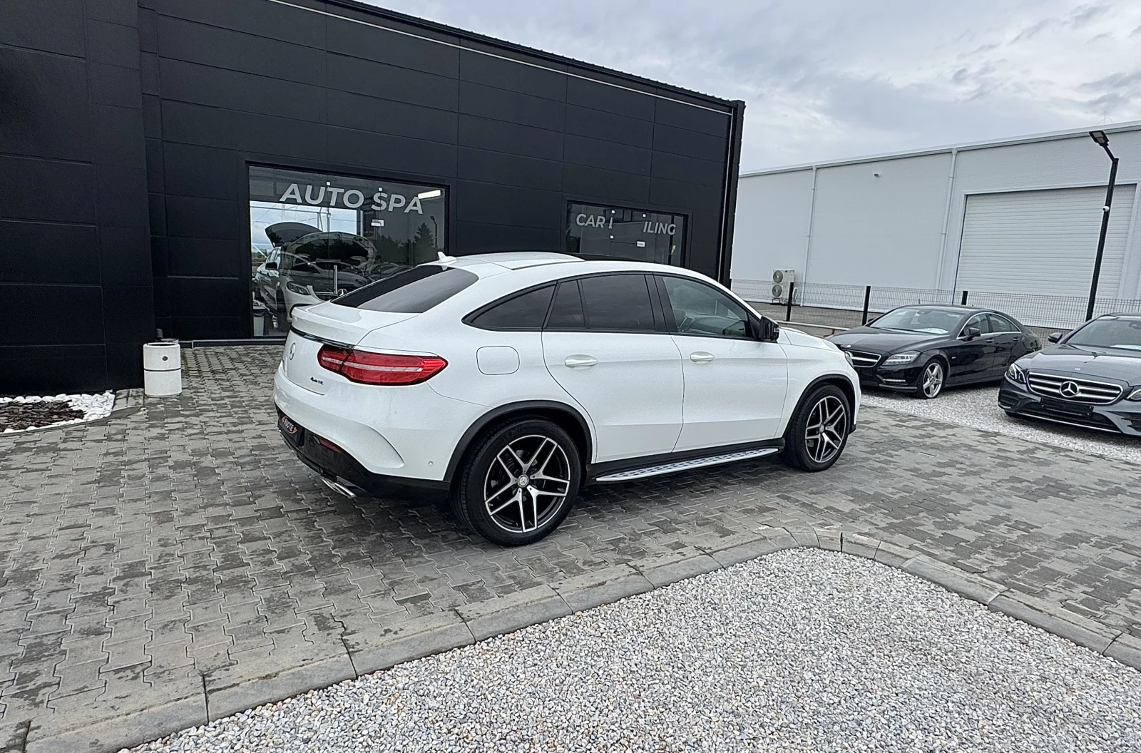 Mercedes-Benz GLE 350 d * Coupe* AMG Pack  - изображение 4
