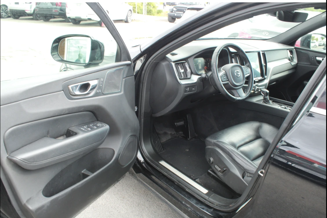 Volvo XC60 T6* MOMENTUM* ДИГИТАЛНО* ТАБЛО* КАМЕРА* МАСАЖ* ДИС - изображение 7