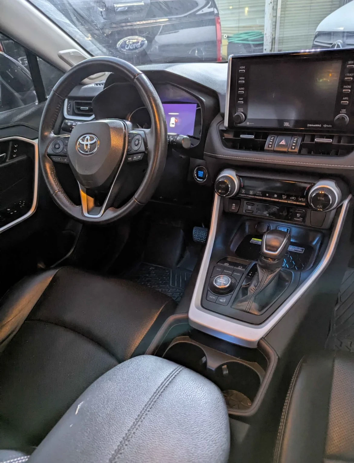 Toyota Rav4 LIMITED * * HYBRID * * CARFAX * * АВТО КРЕДИТ * *  - изображение 5