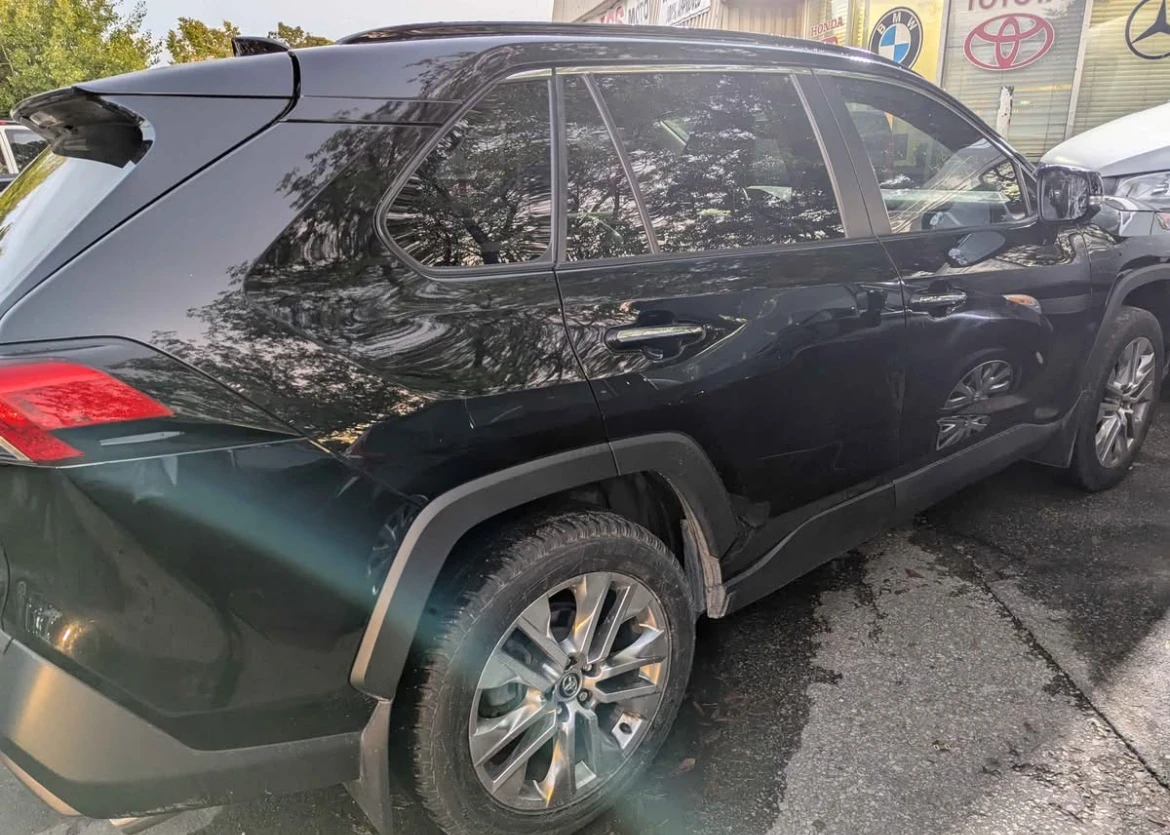 Toyota Rav4 LIMITED * * HYBRID * * CARFAX * * АВТО КРЕДИТ * *  - изображение 3