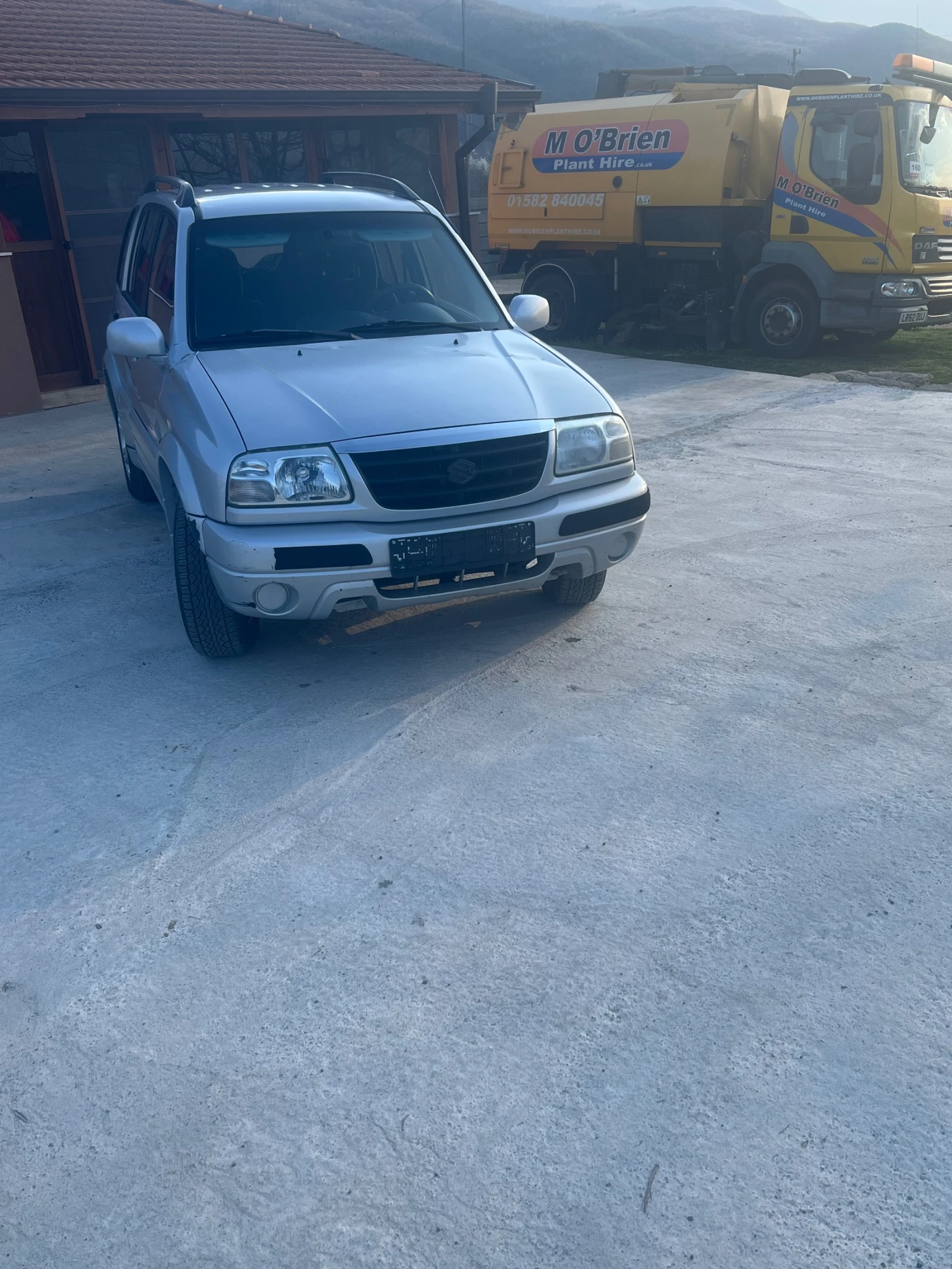 Suzuki Grand vitara 2.0 128 AUTO ГЪРЦИЯ, снимка 4 - Автомобили и джипове - 53848986