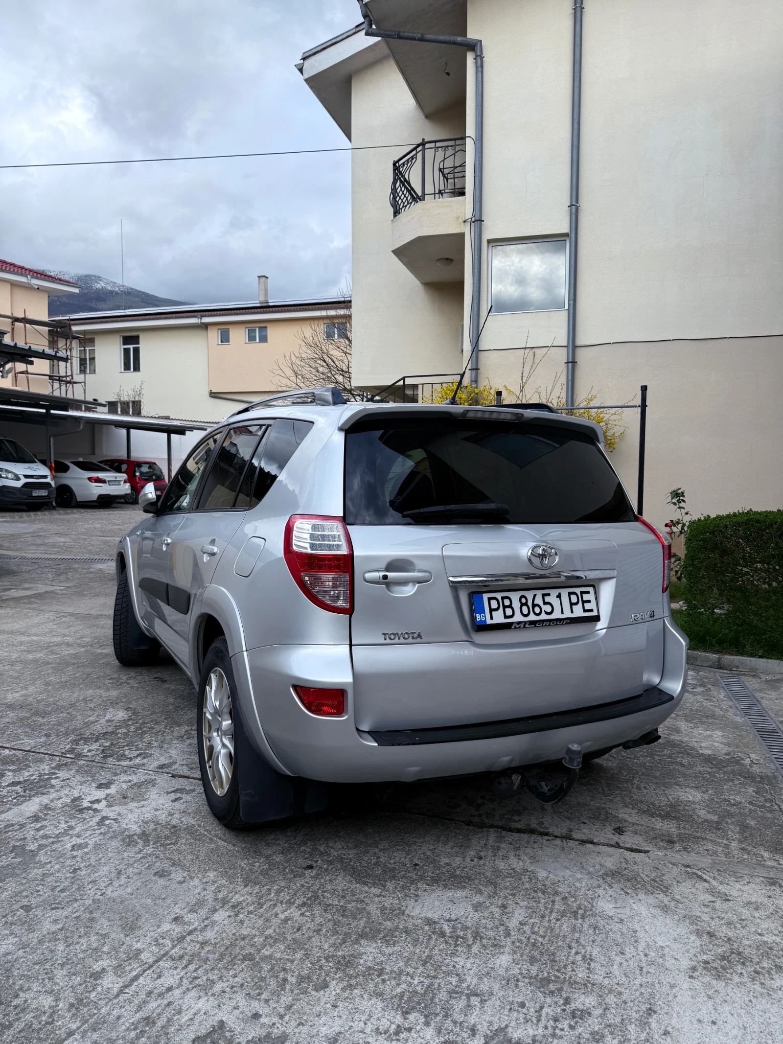 Toyota Rav4, снимка 3 - Автомобили и джипове - 54045174