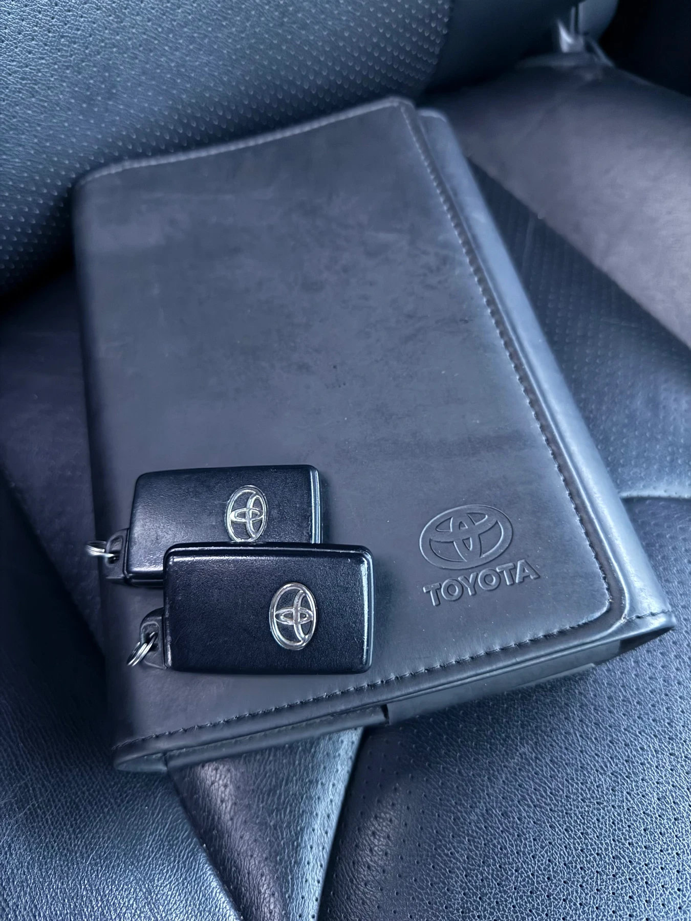 Toyota Rav4, снимка 14 - Автомобили и джипове - 54045174