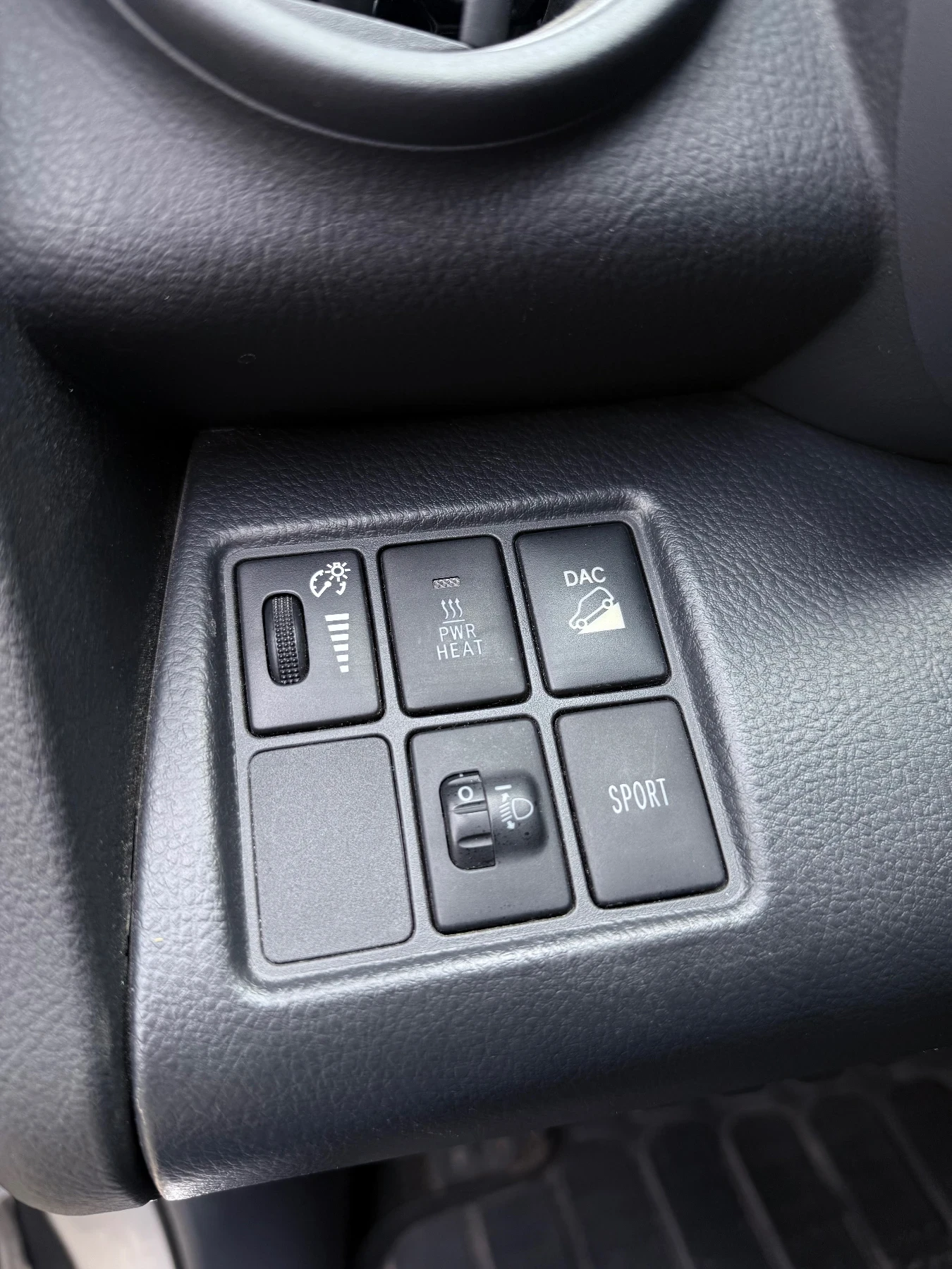 Toyota Rav4, снимка 11 - Автомобили и джипове - 54045174