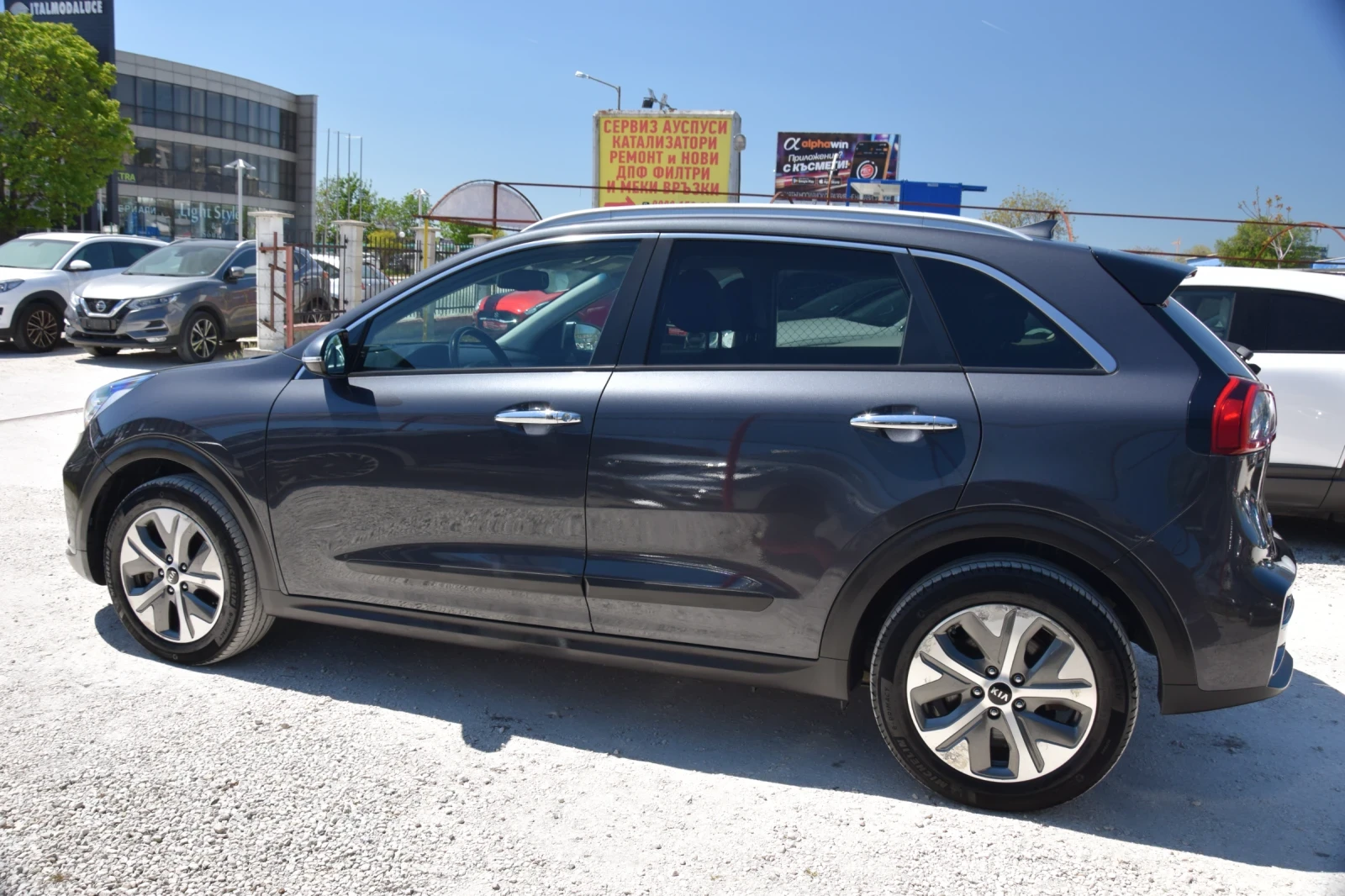 Kia Niro 65kw 204 hp, снимка 4 - Автомобили и джипове - 54440987