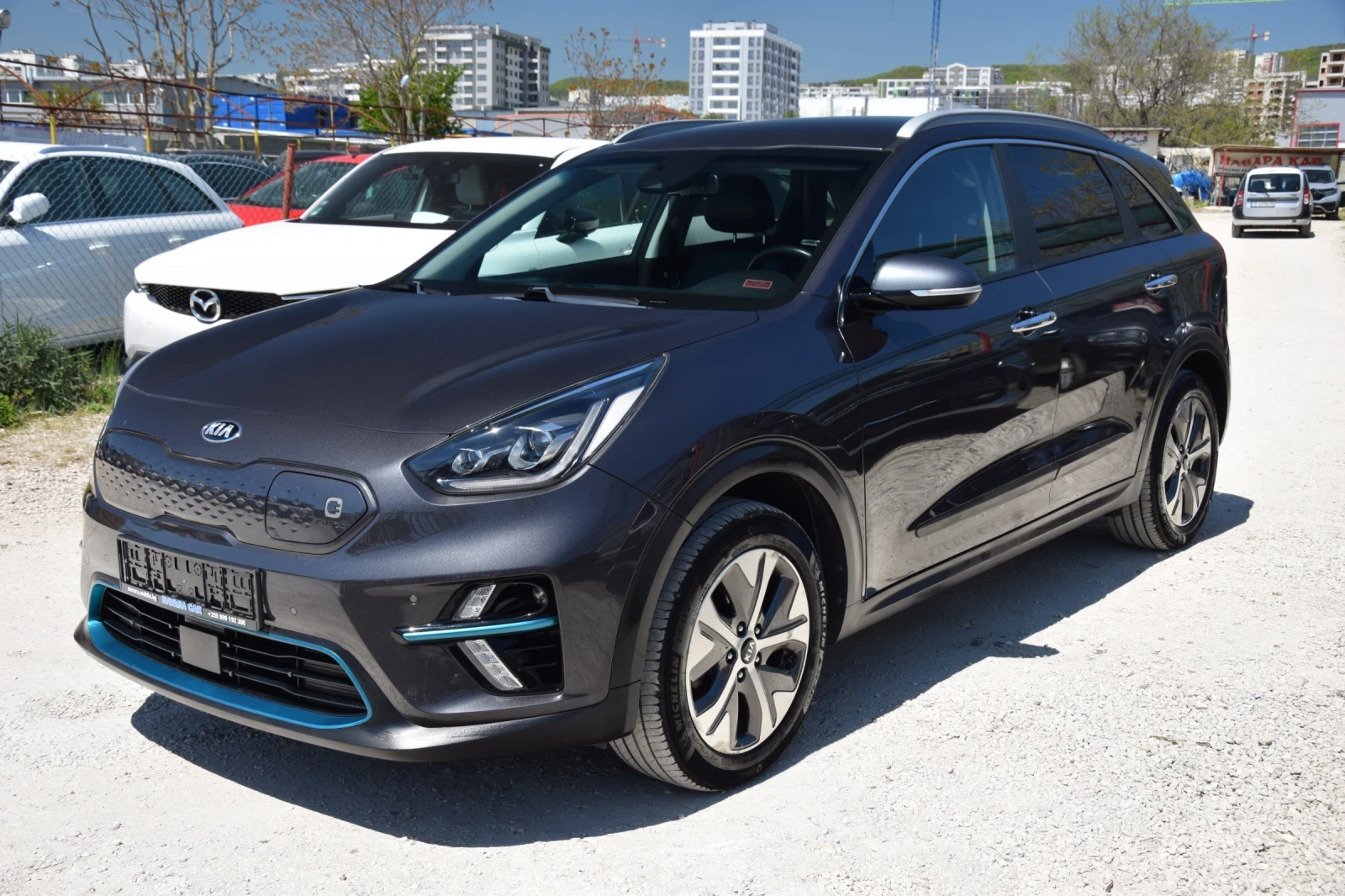 Kia Niro 65kw 204 hp, снимка 3 - Автомобили и джипове - 54440987