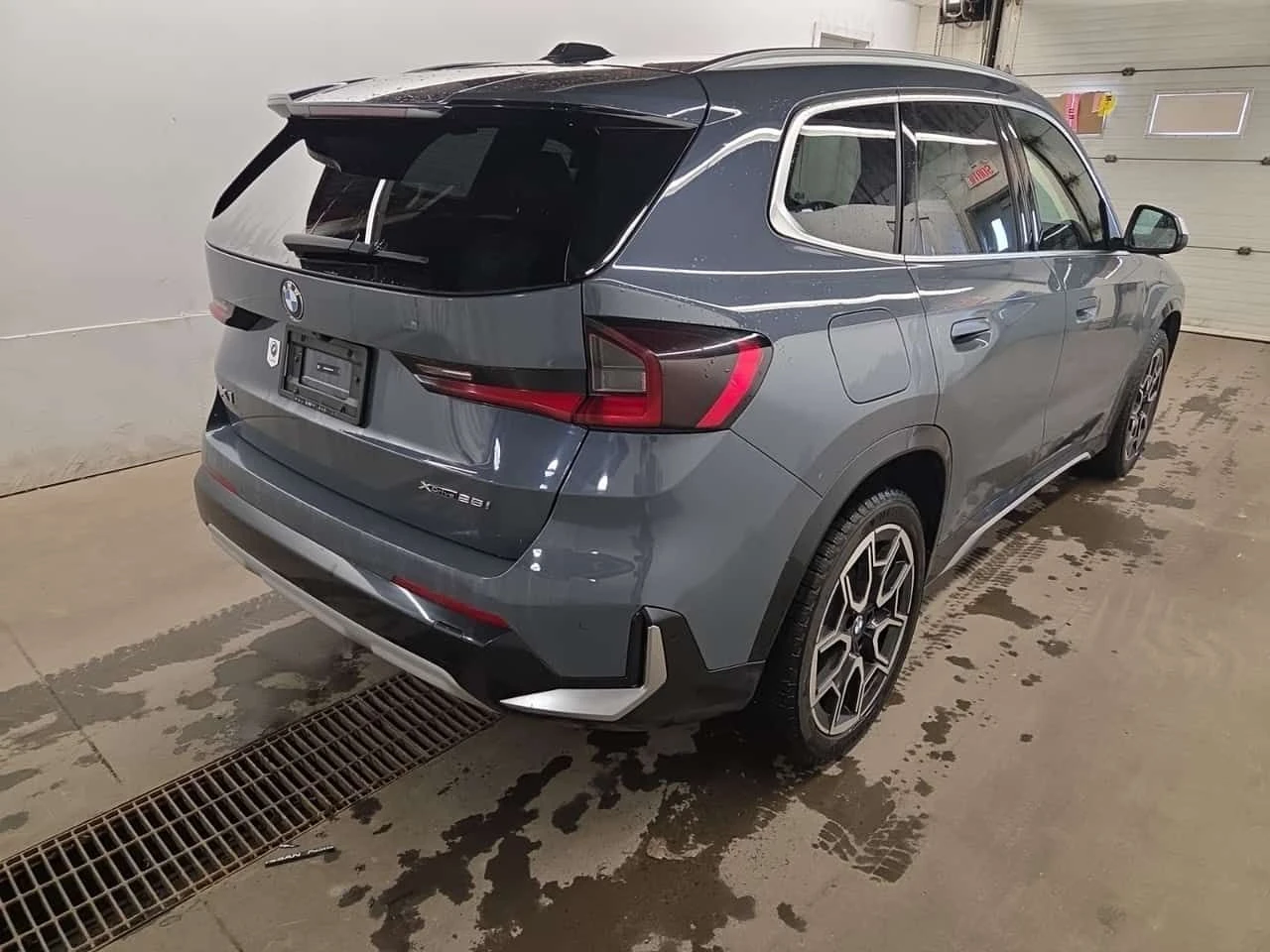 BMW X1 XDRIVE28I| PANO| ПОДГРЕВИ| 2 КЛЮЧА| CARFAX, снимка 3 - Автомобили и джипове - 54529471