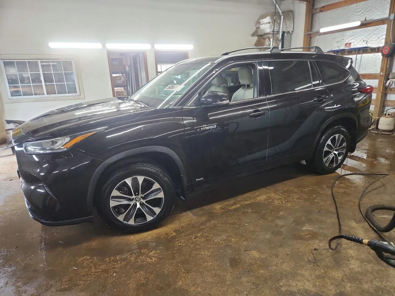 Toyota Highlander * Hybrid* XLE* 