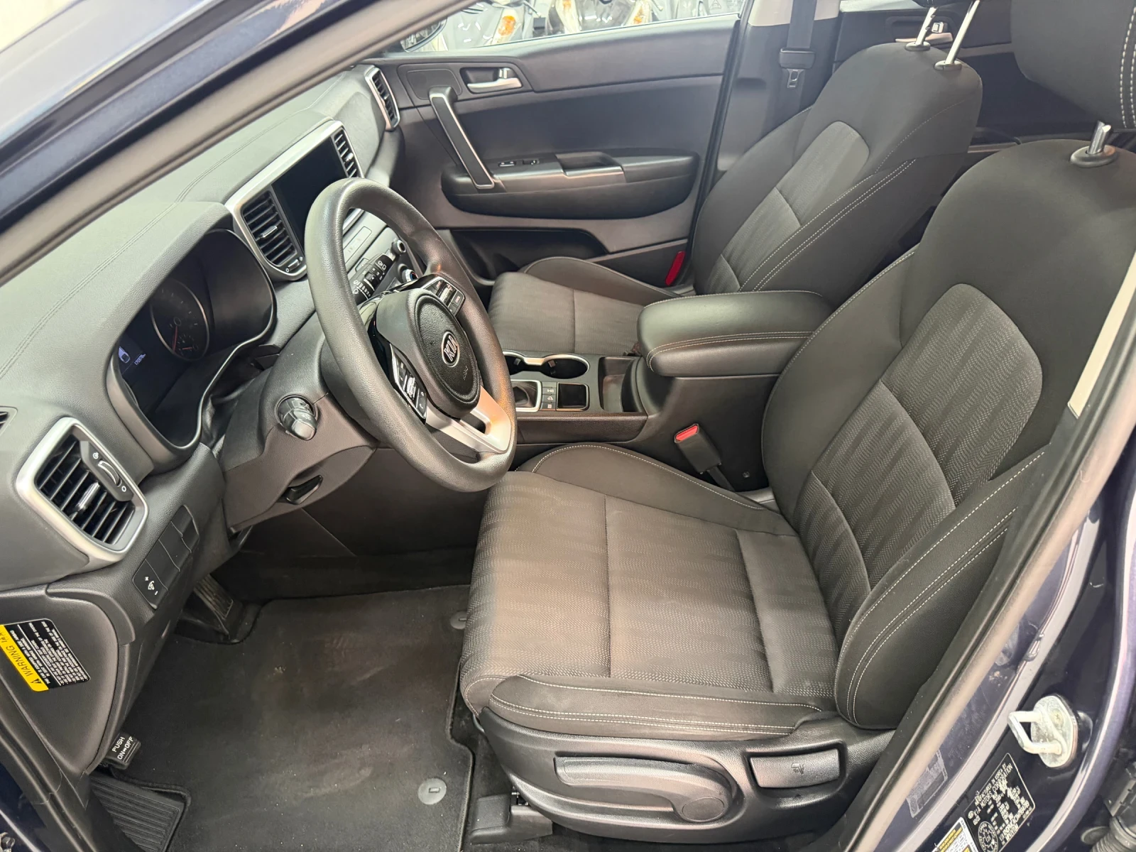 Kia Sportage, снимка 9 - Автомобили и джипове - 55330343