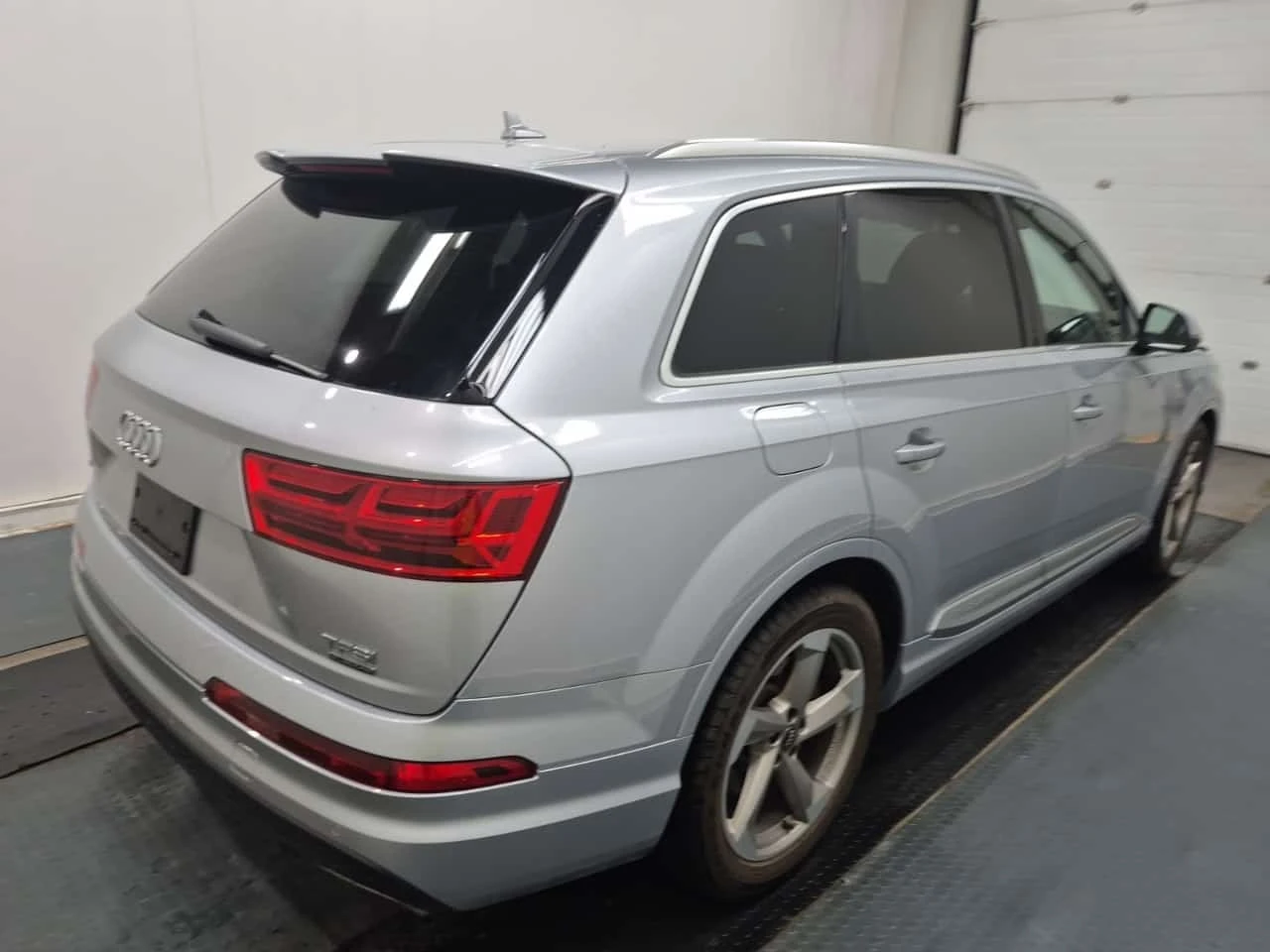 Audi Q7 3.0Т * TECHNIK * CARFAX * , снимка 3 - Автомобили и джипове - 55771705