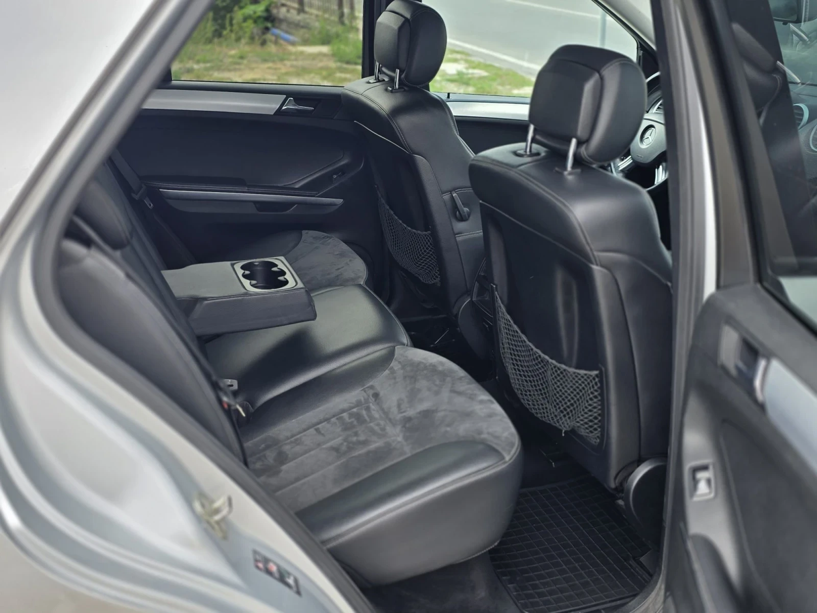 Mercedes-Benz ML 320 3.2CDI 224 k.c. 4 matic, снимка 10 - Автомобили и джипове - 56140352