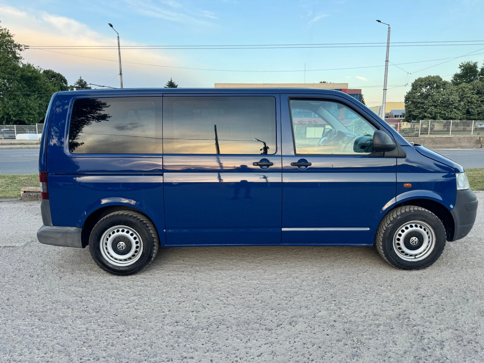 VW Transporter T5-2.5-4x4, снимка 2 - Бусове и автобуси - 54724658