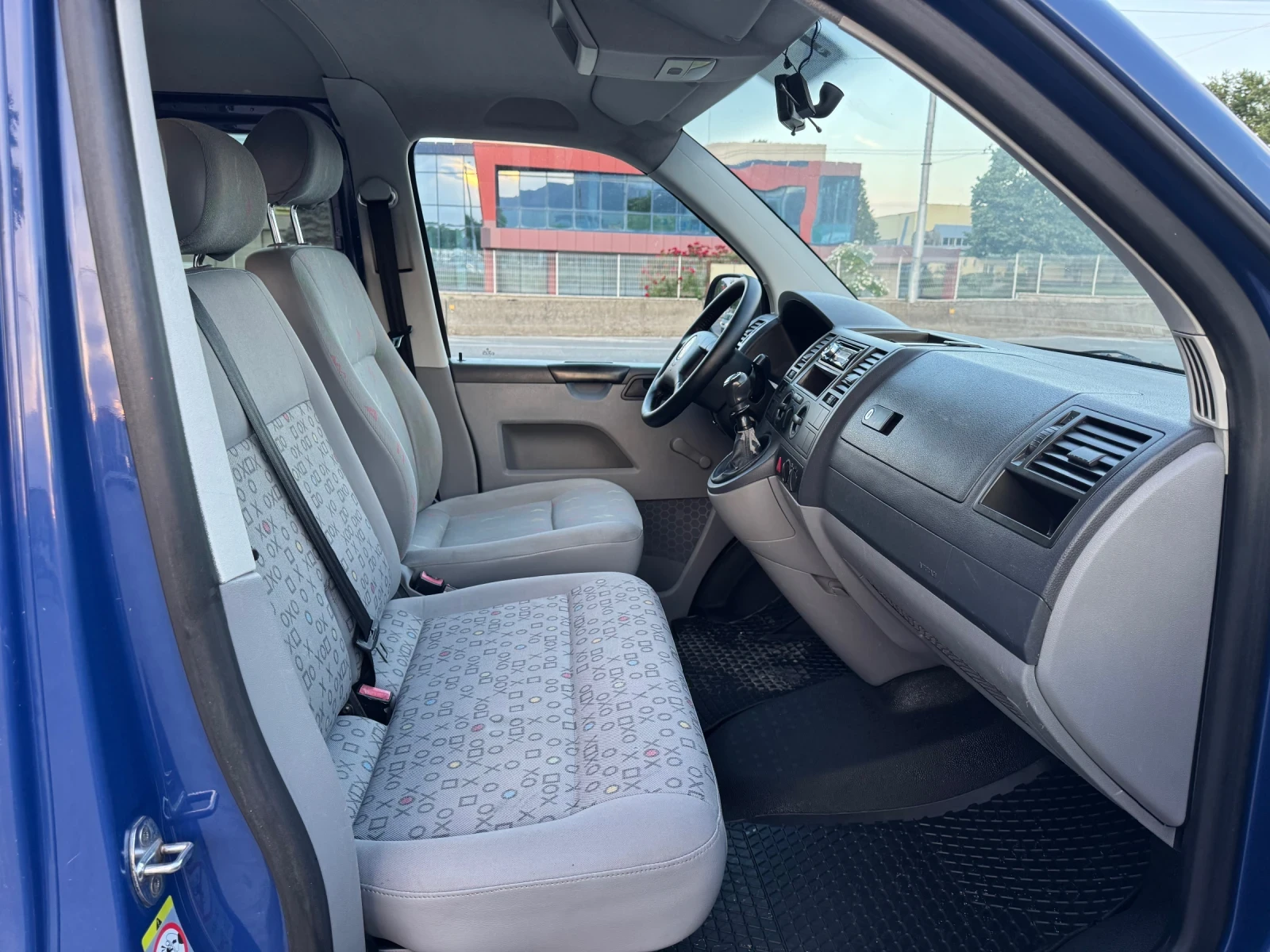 VW Transporter T5-2.5-4x4, снимка 10 - Бусове и автобуси - 54724658