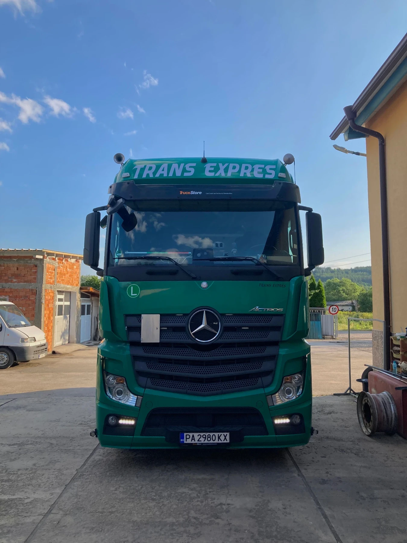 Mercedes-Benz Actros 1845  | Mobile.bg   1
