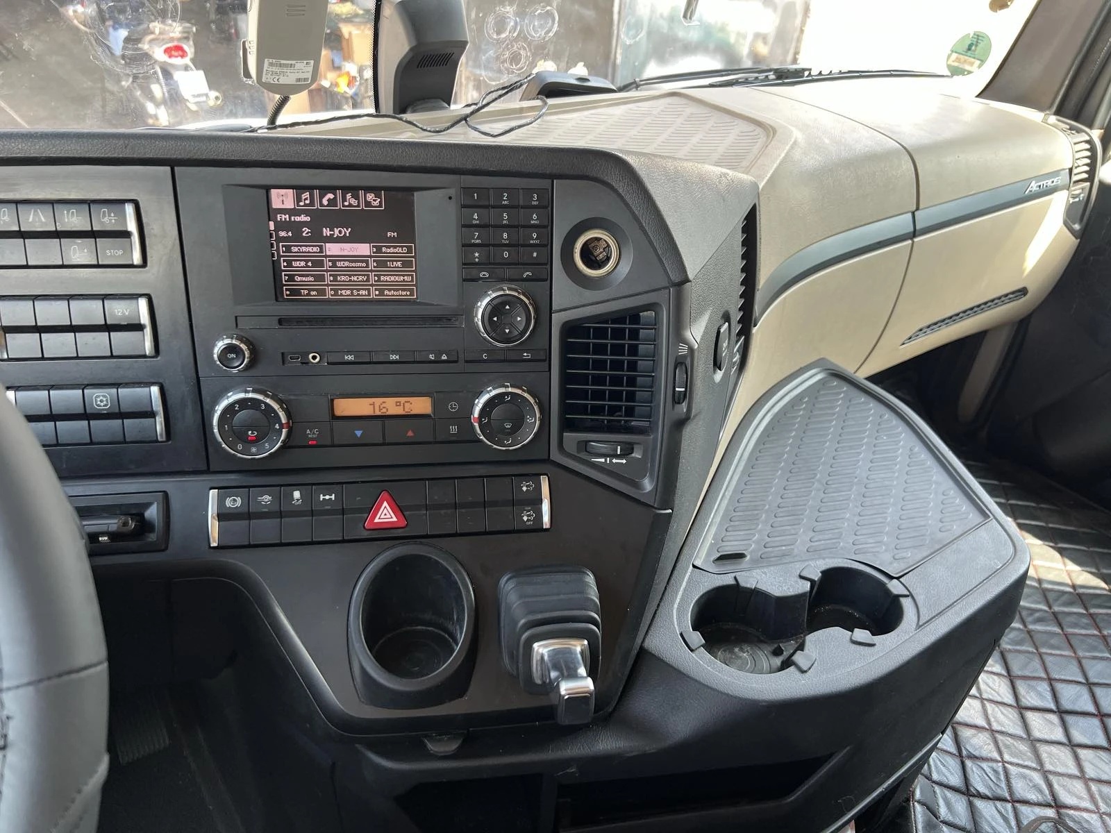 Mercedes-Benz Actros 1848, снимка 4 - Камиони - 54593621
