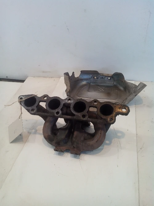 Изпускателен колектор Форд Меверик 2.0 бензин