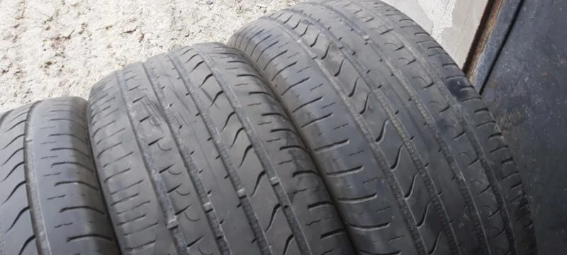 Гуми Летни 235/50R19, снимка 4 - Гуми и джанти - 33439188