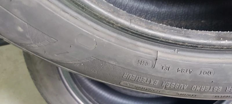 Гуми Летни 235/50R19, снимка 8 - Гуми и джанти - 33439188