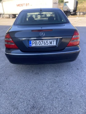 Mercedes-Benz E 220, снимка 6