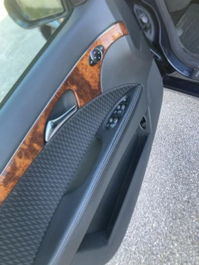 Mercedes-Benz E 220, снимка 12