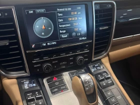 Porsche Panamera 35000KM * CARFAX * ОПЦИЯ ЗА ФИНАНСИРАНЕ, снимка 9