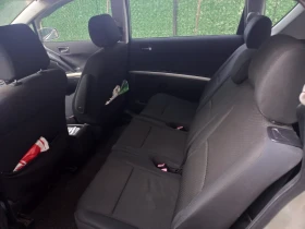 Toyota Corolla verso - 3000 € / 5867.49 лв. - 74296805 5