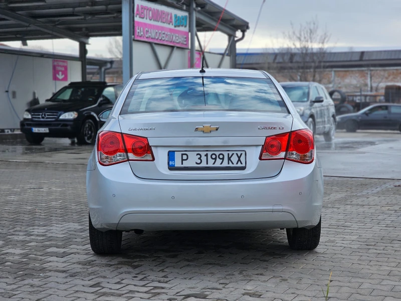 Chevrolet Cruze LT КАТО НОВА, снимка 6 - Автомобили и джипове - 48640642