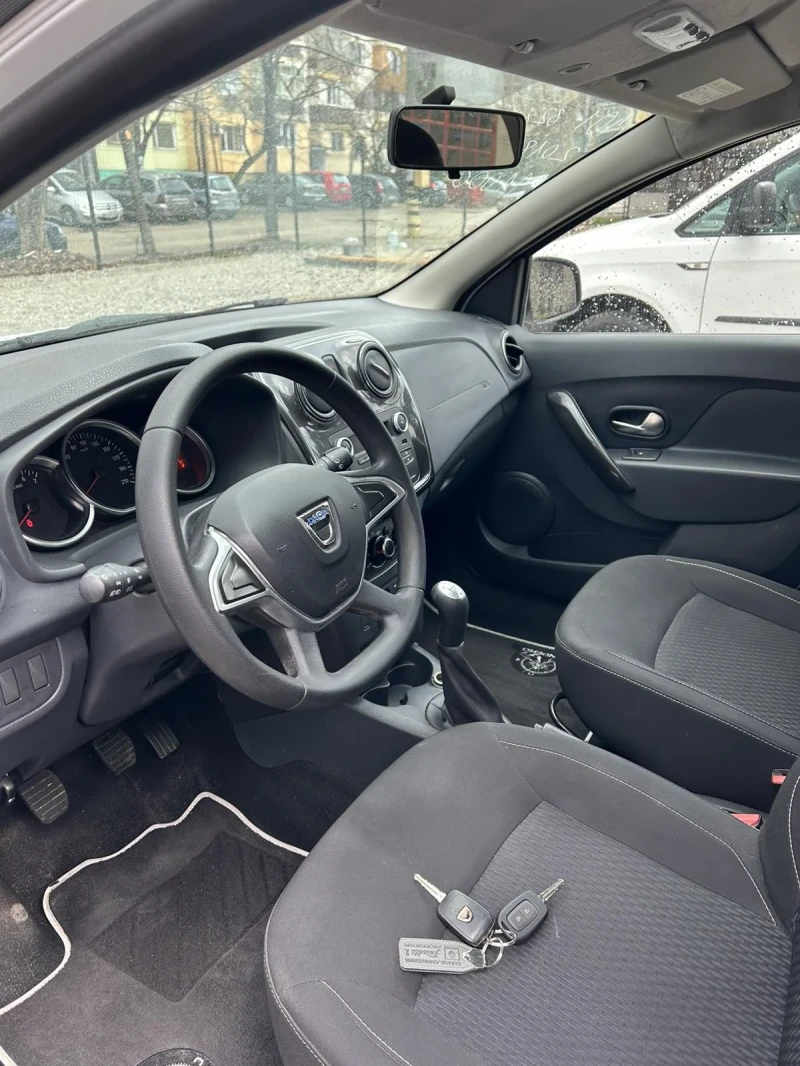 Dacia Sandero 1.0I klima, снимка 10 - Автомобили и джипове - 49521210