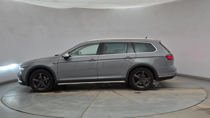 VW Passat Alltrack Швеция на 22хил.км., снимка 3 - Автомобили и джипове - 49551710